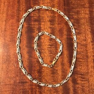 Glitzy necklace & matching bracelet